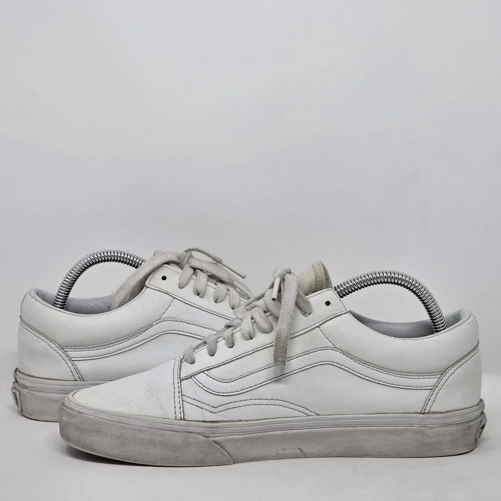 Vans Old Skool White Leather Shoes‎  - Women's 9 Men's 7.5 Low Top